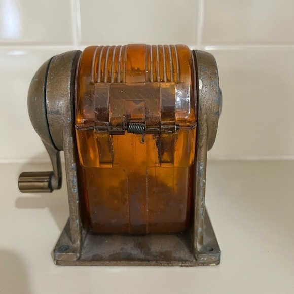 1960s Vintage Dixon‎ Enduro Table Mount Pencil Sharpener Amber Version Model #20 - Picture 5 of 7